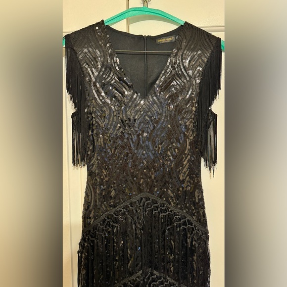 BABEYOND 1920s Sparkly Sequin Bodycon Flapper
Dress - Picture 5 of 8